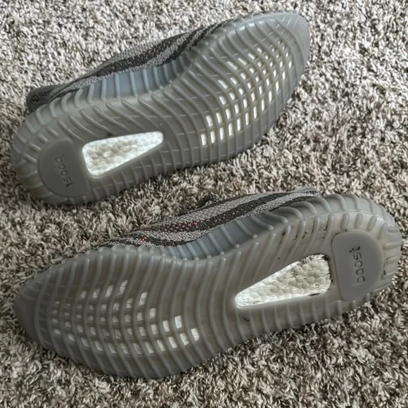 Yeezy Boost 350 V2 in Gray and Orange - Picture 4 of 6